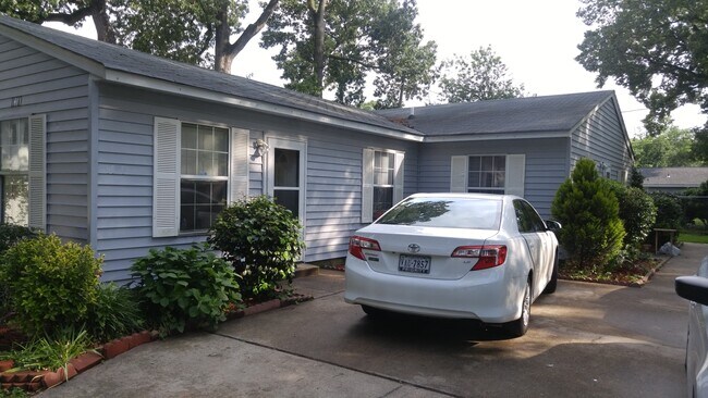 1341 Hullview Ave in Norfolk, VA - Building Photo - Building Photo