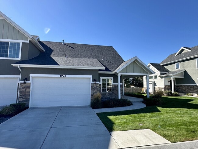 1973 Park Rim Way in Riverton, UT - Building Photo - Building Photo