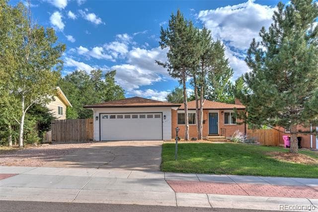 property at 411 Redwood Dr