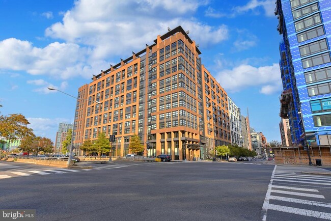 2 M St NW in Washington, DC - Foto de edificio - Building Photo