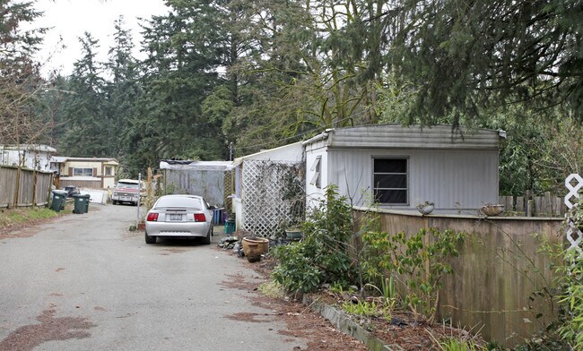 6616 150th St SW in Lakewood, WA - Building Photo - Building Photo