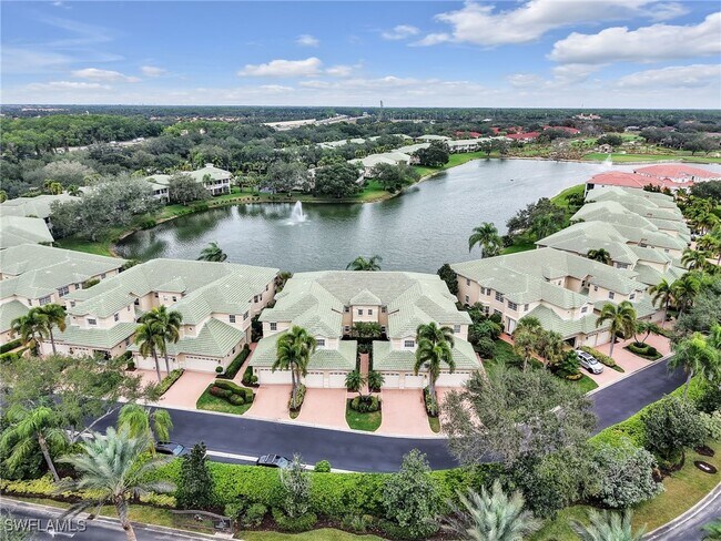 600 Vintage Reserve Ln in Naples, FL - Building Photo - Building Photo