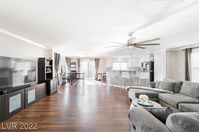 9761 Splendor Sky Ave in Las Vegas, NV - Building Photo - Building Photo