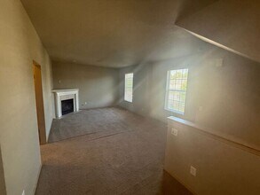 11426 6th Ave E in Tacoma, WA - Building Photo - Building Photo
