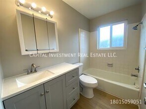 7782 Candlelite Ln in Midvale, UT - Building Photo - Building Photo