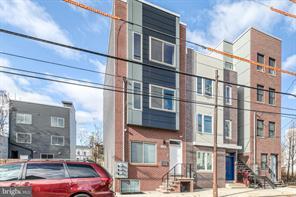 1940 N 8th St in Philadelphia, PA - Building Photo