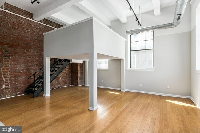 property at 1637-39 Poplar St