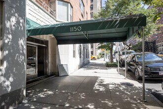 1150 Park Ave in New York, NY - Building Photo - Building Photo