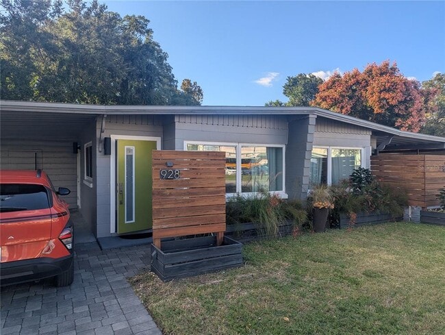 property at 928 S Bumby Ave