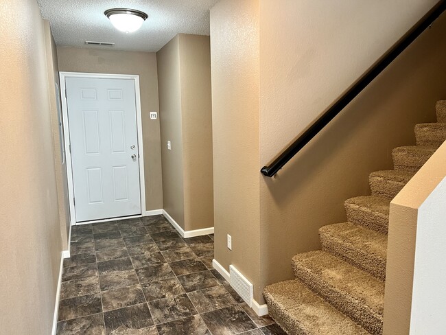 2618 Verity Ln SE in Mandan, ND - Building Photo - Building Photo