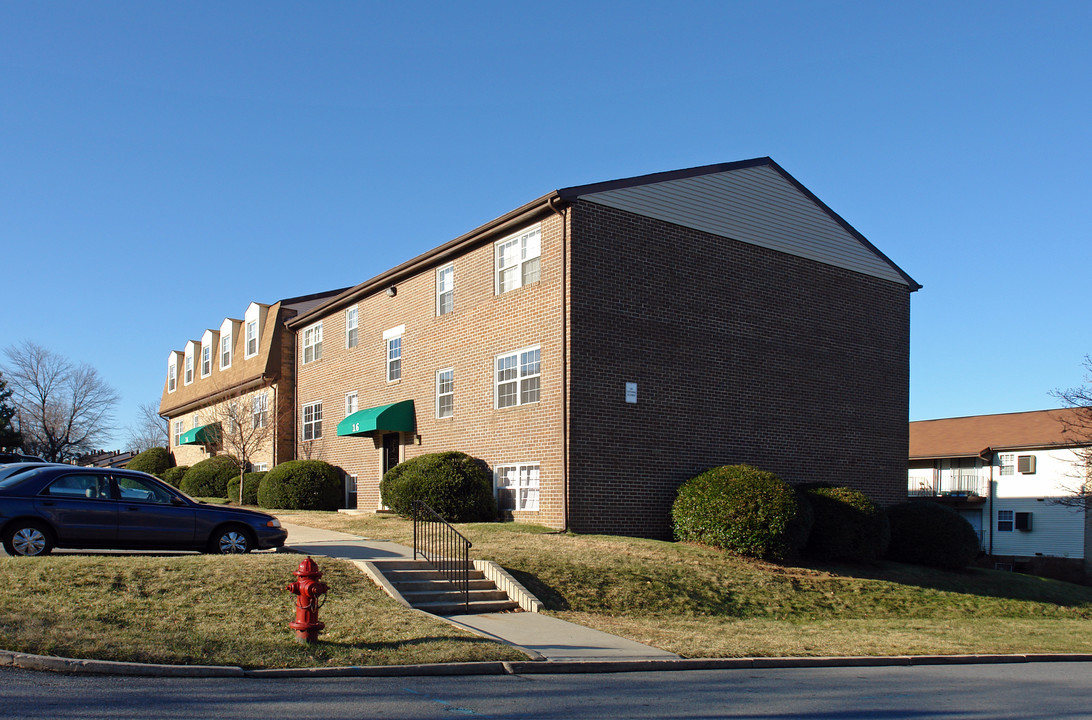 Garrison Forest Apartments in Owings Mills, MD - Building Photo