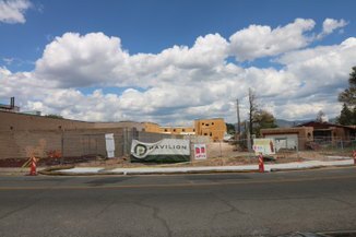La Resolana in Santa Fe, NM - Foto de edificio - Building Photo
