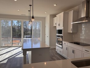 15313 Ballancroft Pky in Charlotte, NC - Building Photo - Building Photo