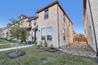 6000 Bursey Rd in Watauga, TX - Building Photo - Building Photo