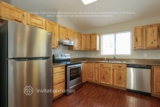 15303 W Hope Dr in Surprise, AZ - Foto de edificio - Building Photo