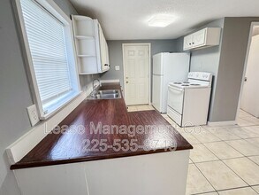 2822 Elizabeth St in Marrero, LA - Building Photo - Building Photo