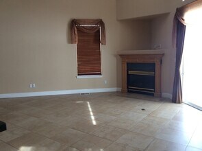 2436 Chardonnay Dr in Carson City, NV - Building Photo - Building Photo