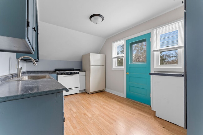 1707 Jefferson St, Unit 1707 Jefferson St - upper