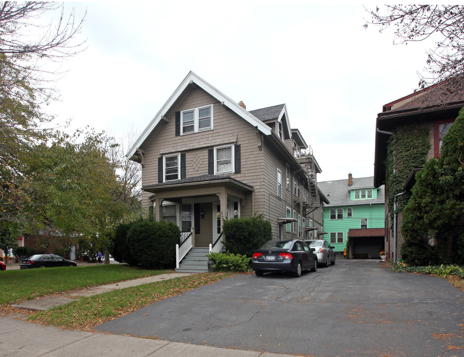 1666 East Ave in Rochester, NY - Building Photo