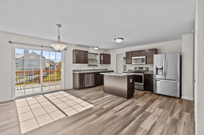 614 Prairiegate Ct in Lake St. Louis, MO - Building Photo - Building Photo