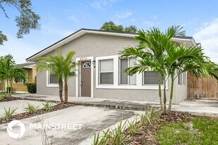 4917 Emerson Ave S in St. Petersburg, FL - Building Photo