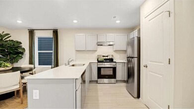 4233 SE Elijah Ct in Port Orchard, WA - Building Photo - Building Photo