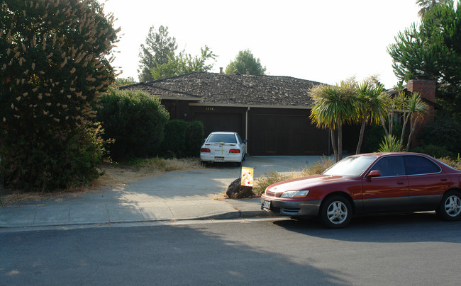 1246 Valerian Ct in Sunnyvale, CA - Building Photo - Building Photo