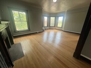 4958 S Michigan Ave in Chicago, IL - Building Photo - Building Photo