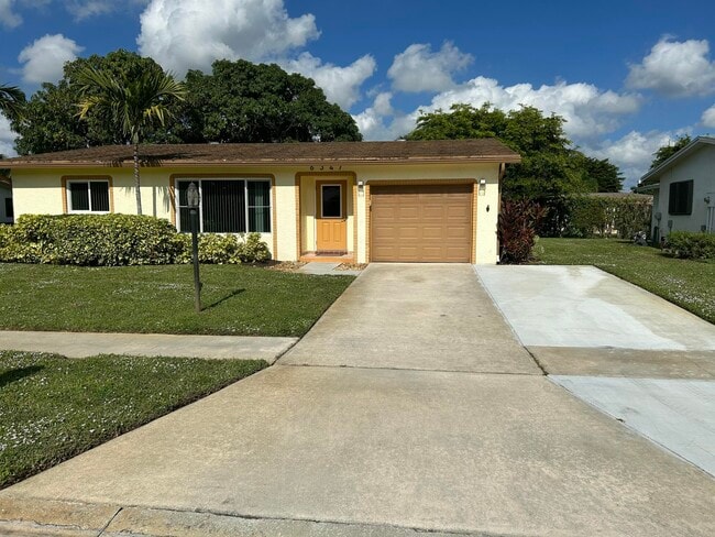 6347 Country Wood Way