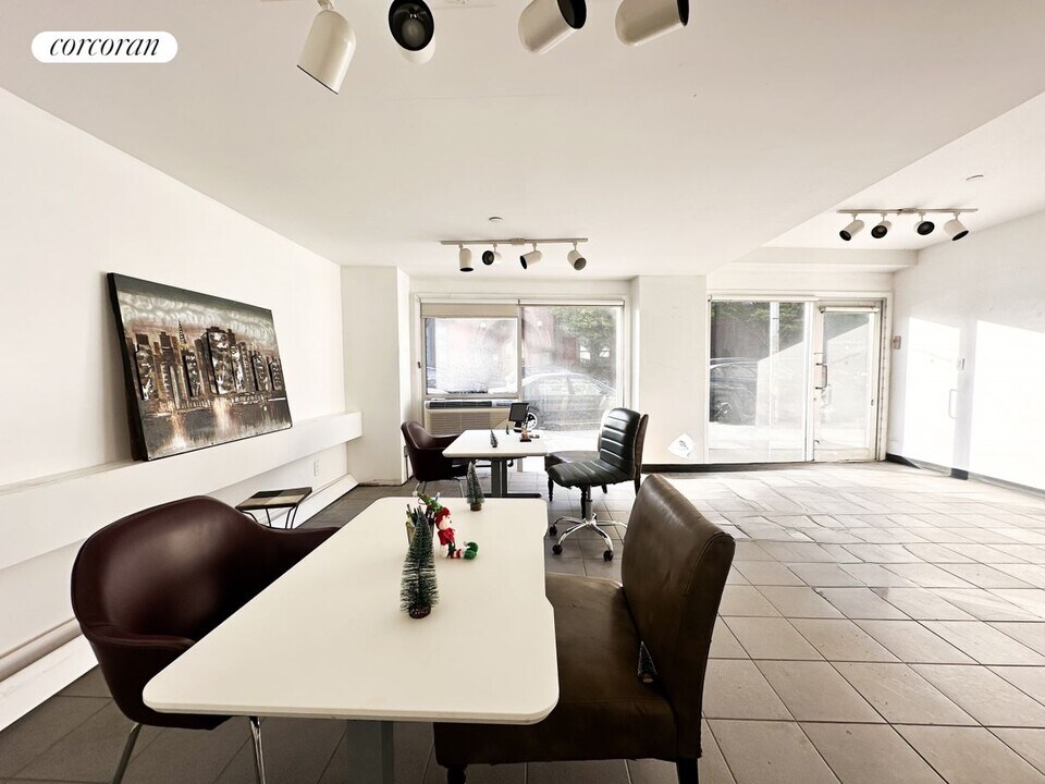 508 Humboldt St in Brooklyn, NY - Building Photo