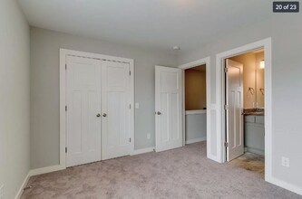 2343 Patrick Ave in Old Hickory, TN - Foto de edificio - Building Photo