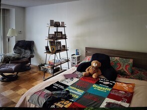 44 Washington St, Unit 309 in Brookline, MA - Building Photo - Building Photo