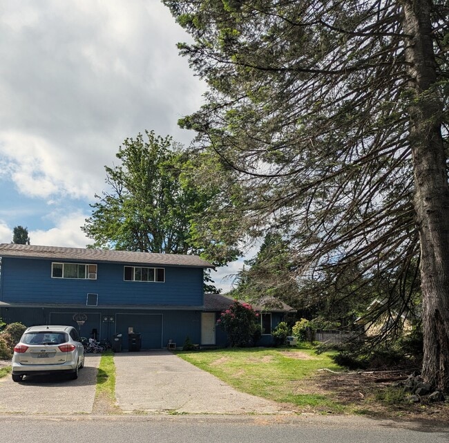 property at 2713 Wilderness Dr SE