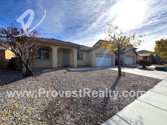 13619 Thunderbird Pl in Victorville, CA - Building Photo - Building Photo