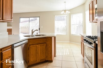 134 Arbor Way in Henderson, NV - Building Photo - Building Photo