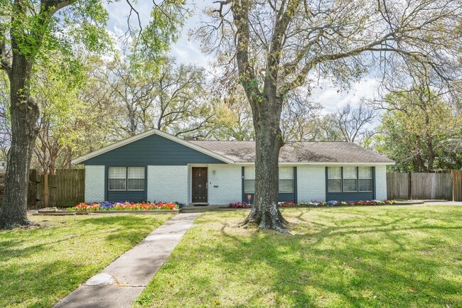 property at 5507 W Bellfort Ave