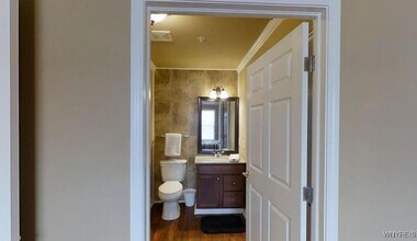 2217 Sweet Home Rd in Buffalo, NY - Building Photo - Building Photo
