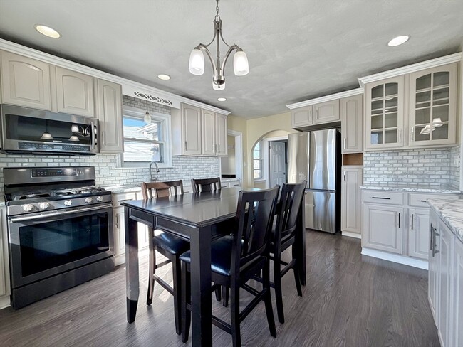 36 Annavoy St in Boston, MA - Building Photo - Building Photo