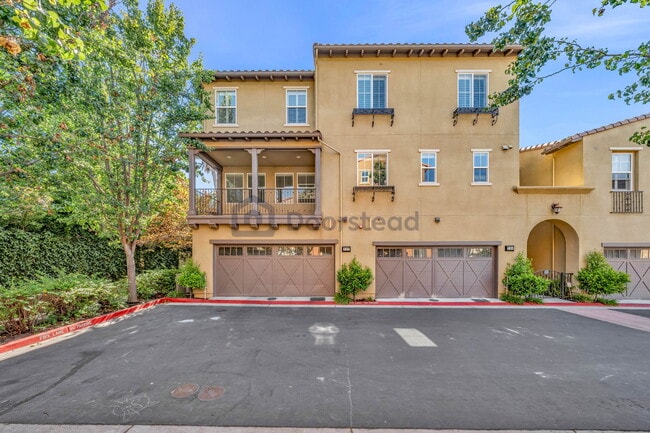 property at 727 Satsuma Ter