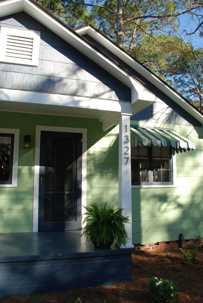 1327 N Duval St in Tallahassee, FL - Building Photo - Building Photo