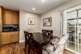 8719 E Osborn Rd in Scottsdale, AZ - Building Photo - Building Photo