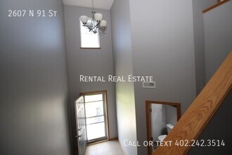 2607 N 91st St in Lincoln, NE - Foto de edificio - Building Photo