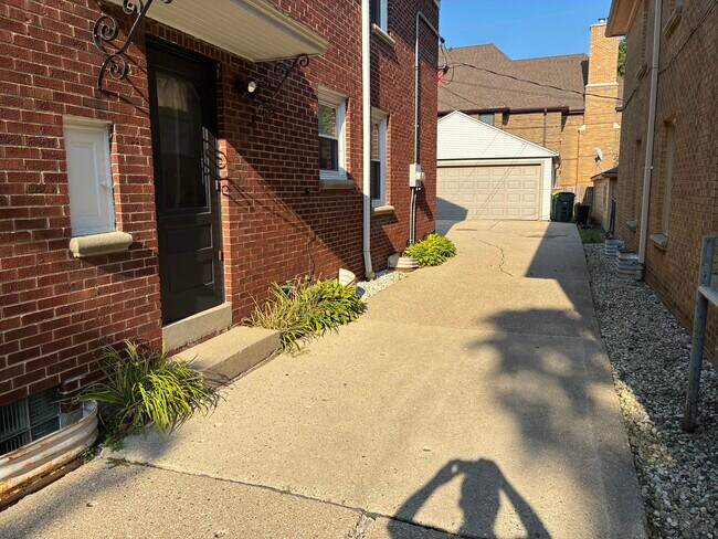 4306 N Stowell Ave in Shorewood, WI - Building Photo - Building Photo