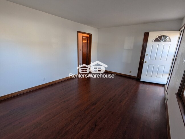 5820 43rd Ave S in Minneapolis, MN - Building Photo - Building Photo