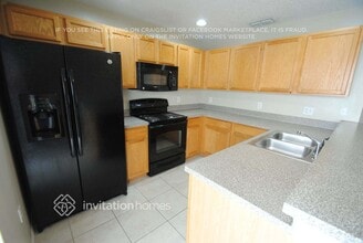 2408 Ruddenstone Way in Kissimmee, FL - Foto de edificio - Building Photo