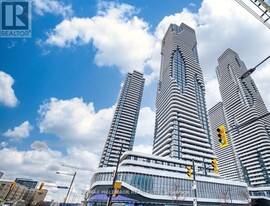 8 Interchange Wy in Vaughan, ON - Building Photo