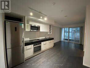 68 Shuter St in Toronto, ON - Building Photo - Building Photo