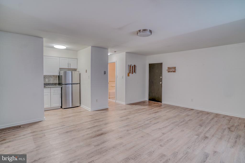 752 N Bethlehem Pike in Ambler, PA - Building Photo