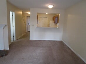 645 Archdale Dr in Sumter, SC - Building Photo - Building Photo