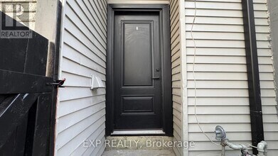 425-425 Cannon St E in Hamilton, ON - Building Photo - Building Photo
